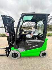 Chariot élévateur électrique CESAB B625II - 1