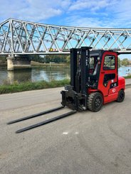 Chariot élévateur électrique EP Equipment EFL352 - 4