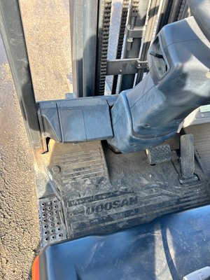 Chariot élévateur électrique Doosan B18T-7