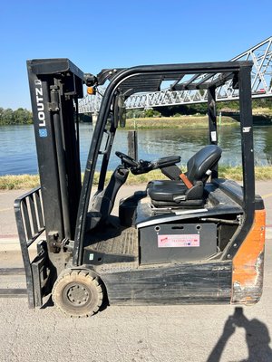 Chariot élévateur électrique Doosan B18T-7