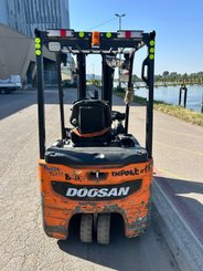 Chariot élévateur électrique Doosan B18T-7 - 5