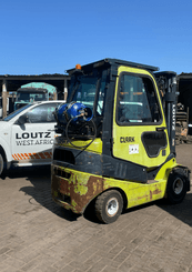 Chariot élévateur gaz Clark C18L - 2