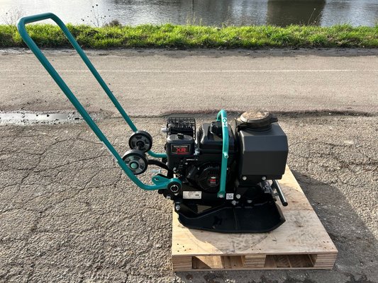 Compacteur à main / plaque vibrante Ammann APF 1250