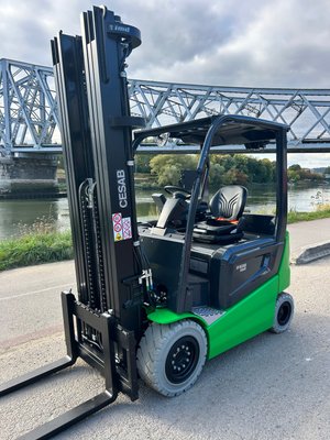 Chariot élévateur électrique CESAB B630II