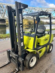 Chariot élévateur diesel Clark CMP25D - 3