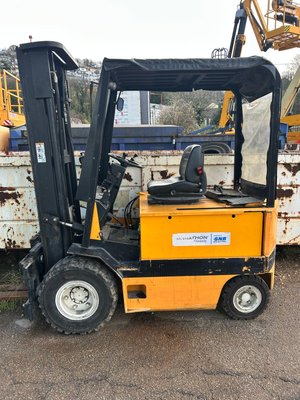 Chariot élévateur électrique - EFGV30ALG130536DZ