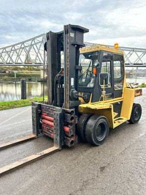 Chariot élévateur diesel Caterpillar DP70
