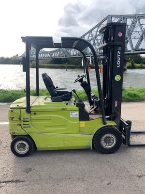 Chariot élévateur électrique Clark GEX25