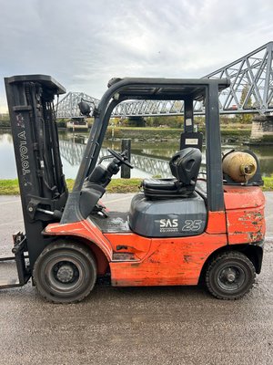 Chariot élévateur gaz Toyota 42-7FGF25