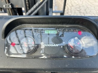 Chariot élévateur gaz Doosan G30NXP - 16