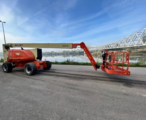 Nacelle articulée JLG 800AJ