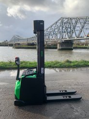 Gerbeur accompagnant CESAB S216L - 7