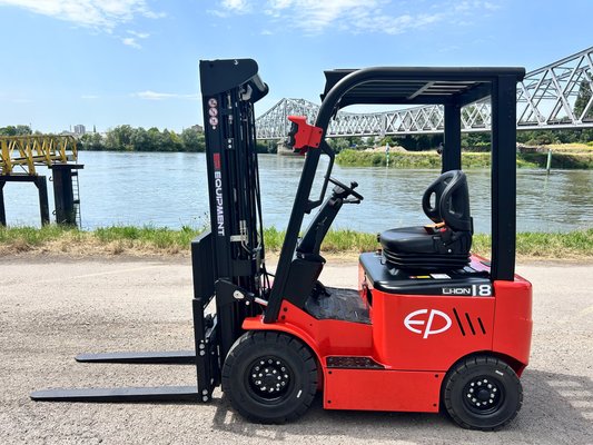 Chariot élévateur électrique EP Equipment EFL181