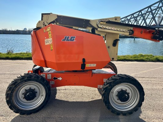 Nacelle articulée JLG 340AJ