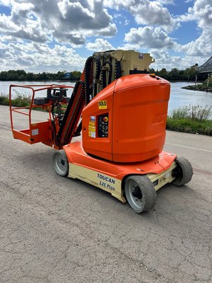 Nacelle à mât vertical JLG Toucan 12E+