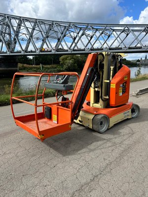Nacelle à mât vertical JLG Toucan 12E+
