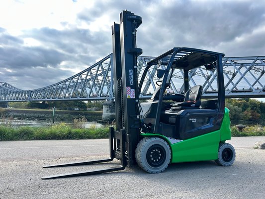 Chariot élévateur électrique - B630II