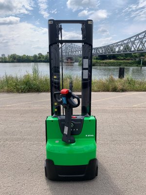 Gerbeur accompagnant CESAB S214L