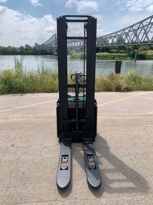 Gerbeur accompagnant CESAB S214L