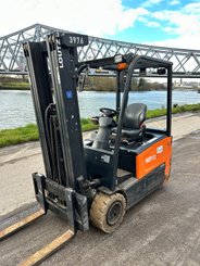 Chariot élévateur électrique Doosan B18T-7 - 2