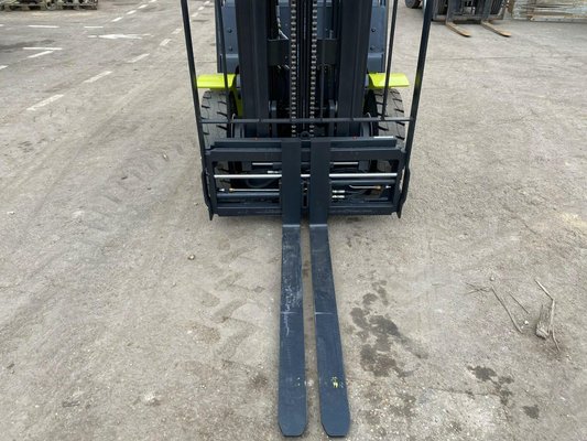 Chariot élévateur électrique Clark EPX25I