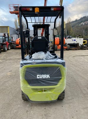 Chariot élévateur électrique Clark EPX25I