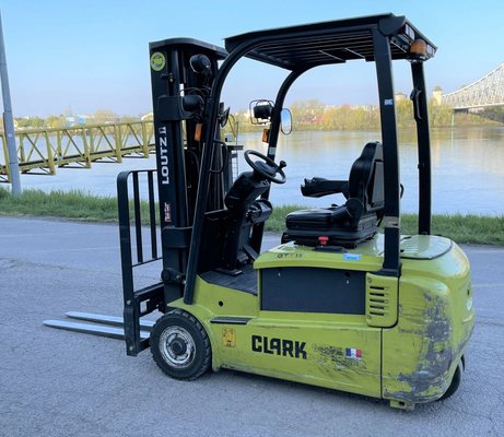 Chariot élévateur électrique Clark GTX18