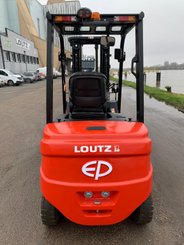 Chariot élévateur électrique EP Equipment EFL303 - 7