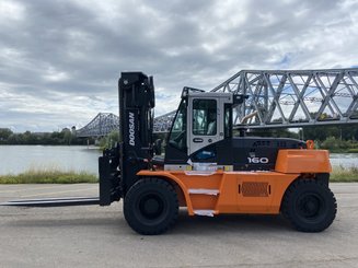 Chariot élévateur lourd diesel Doosan D160S-7 - 1