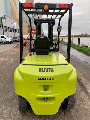 Chariot élévateur électrique Clark GEX50