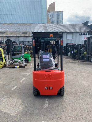 Chariot élévateur électrique EP Equipment EFL181