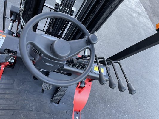 Chariot élévateur électrique EP Equipment EFL252