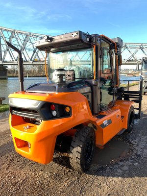 Chariot élévateur diesel Doosan D70S-9