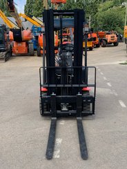 Chariot élévateur électrique EP Equipment EFL181 - 6