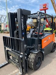 Chariot élévateur électrique Doosan B50XC-7 - 1