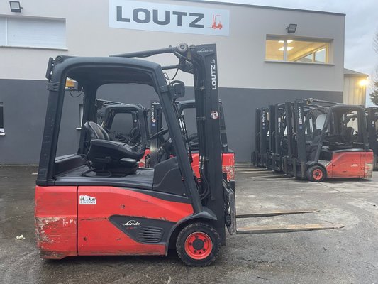 Chariot élévateur électrique Linde E16-02
