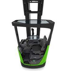 Chariot à mât rétractable CESAB R316-2