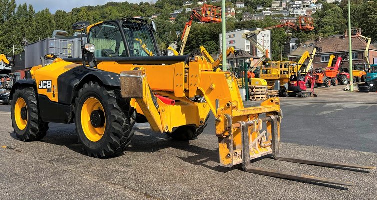 Chariot élévateur télescopique JCB 540-140