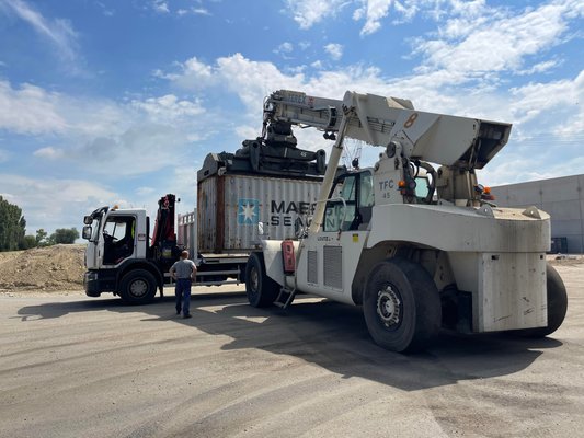 Reach stacker Terex TFC45