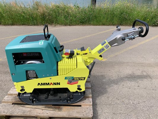 Compacteur à main / plaque vibrante Ammann APH 55/75