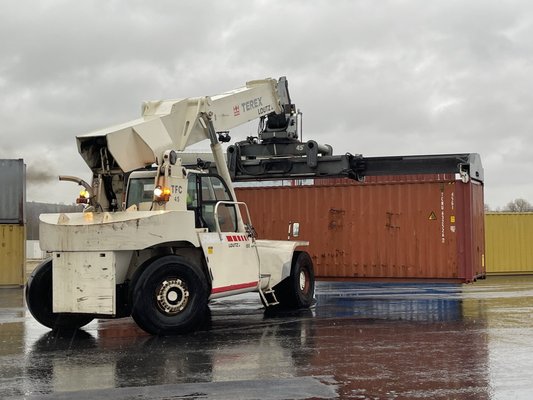 Reach stacker Terex TFC45