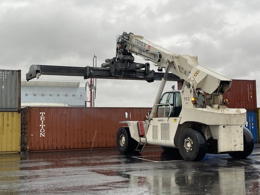 Reach stacker Terex TFC45