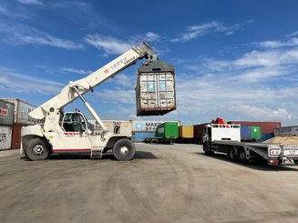Reach stacker Terex TFC45 - 6