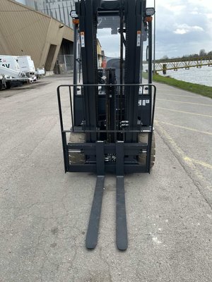 Chariot élévateur électrique Doosan B25X-7