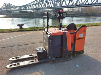 Transpalette électrique BT LPE240 - 3