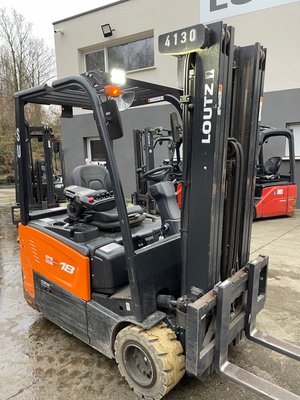 Chariot élévateur électrique Doosan B18T-7