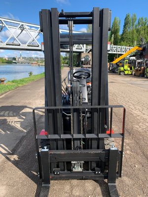 Chariot élévateur électrique EP Equipment EFL181