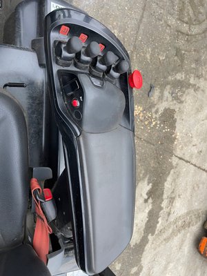Chariot élévateur électrique Doosan B18T-7