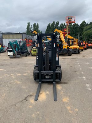 Chariot élévateur gaz Doosan G25NXP