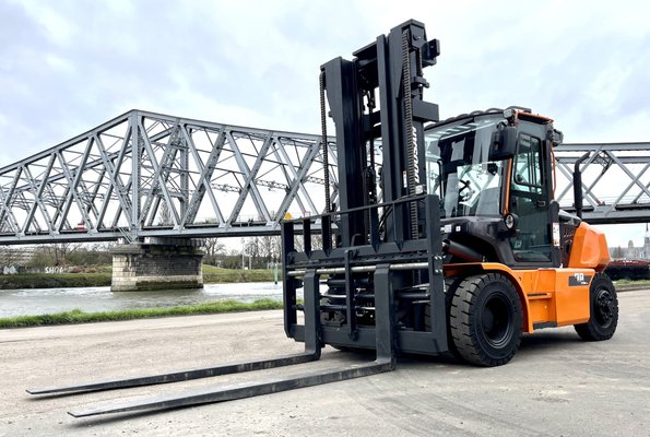 Chariot élévateur diesel Doosan D70S-9